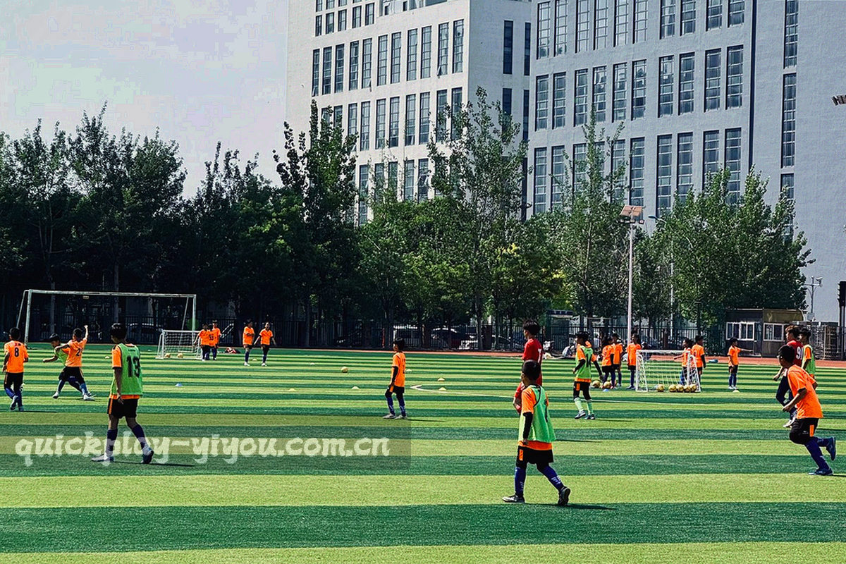几何线路连接多个区域节点，表现跨省区市服务覆盖与访问路径的抽象示意图